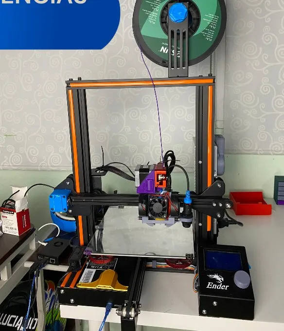 Impresora 3D Creality Ender en el taller de Jean